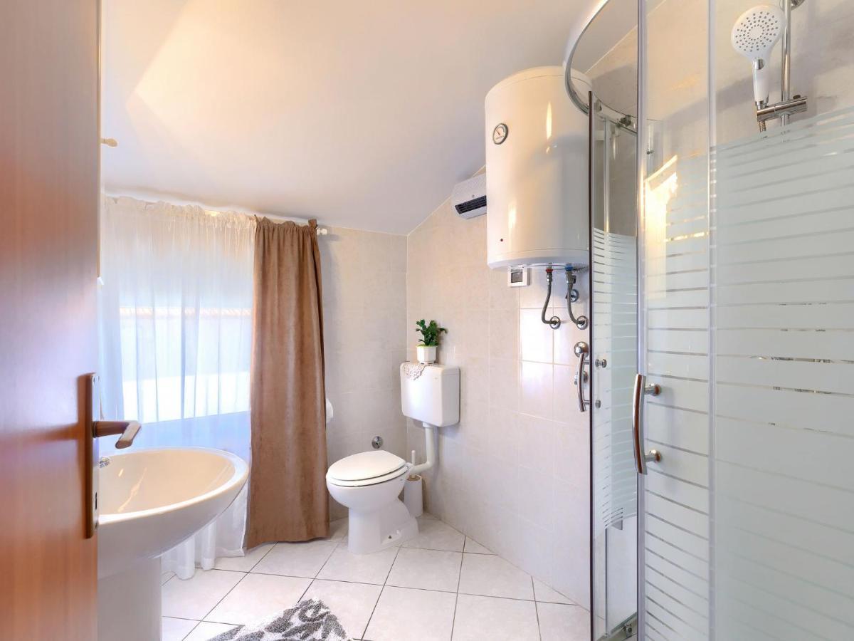 אומאג Apartment Bruno-1 By Interhome מראה חיצוני תמונה